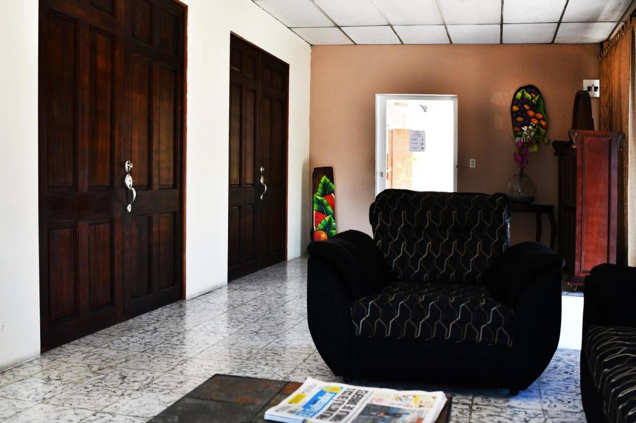 Hotel Manantiales San Salvador Esterno foto